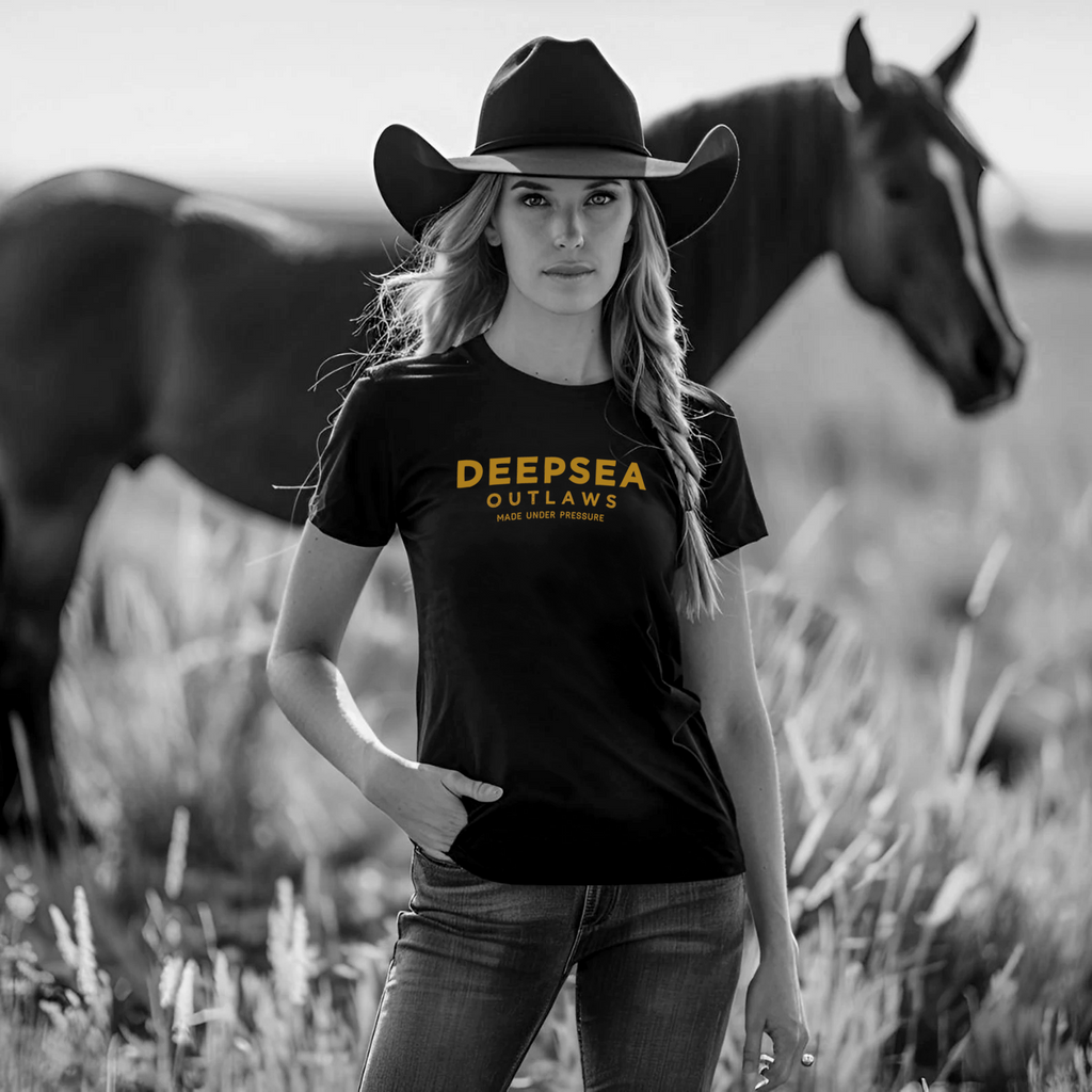 DEEPSEA Outlaws Women's Relaxed T-Shirt