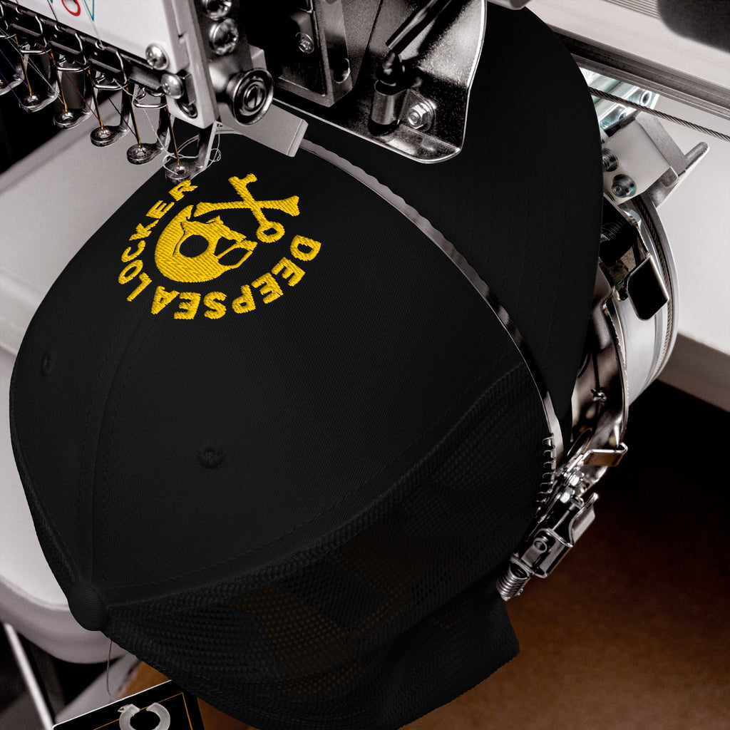 DEEPSEA LOCKER Skull Trucker Cap